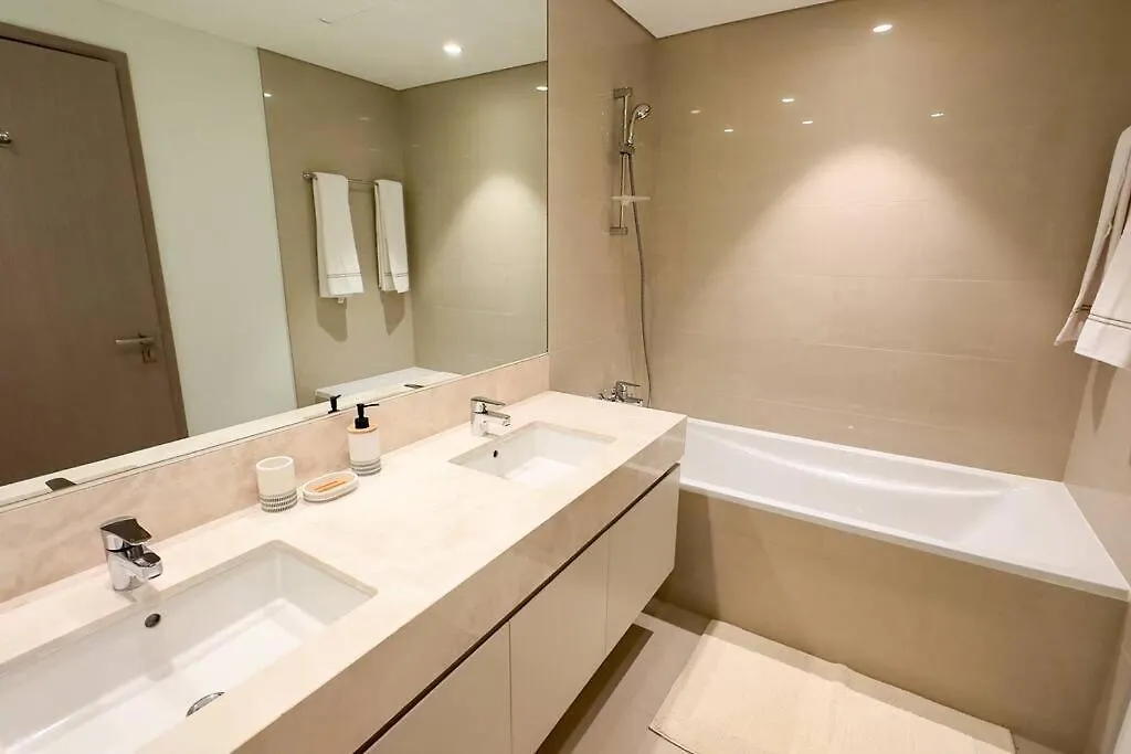 Mh - Act Tower - Burj View - 2Bhk - Ref 410 Apartment Dubai United Arab Emirates